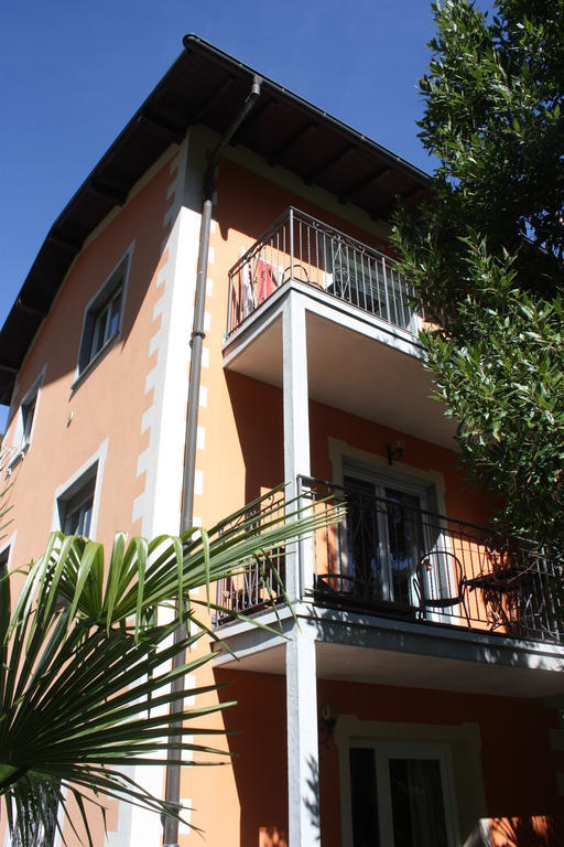 קנוביו Villa Banana מראה חיצוני תמונה
